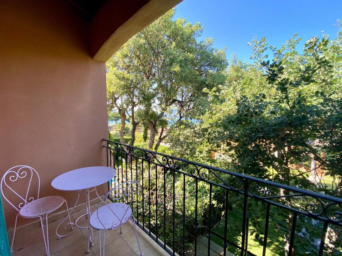 Vue Donnant Sur Le Golfe De St Tropez, 2 Chambres, 6 Pers, Piscine Commune Ferienhaus Saint-Tropez